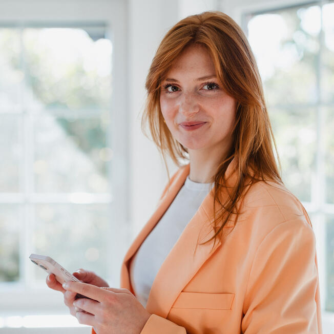 Profilbild Johanna Meyer-Heers Creative Brand Strategy & Design